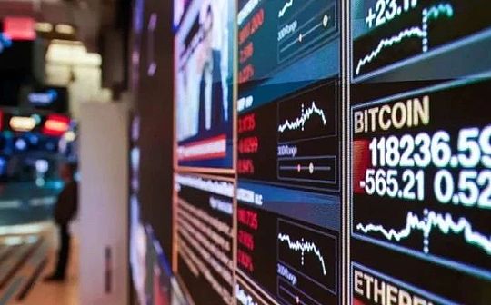 特朗普退休金新政争议：个人自主投资还是市场风险？